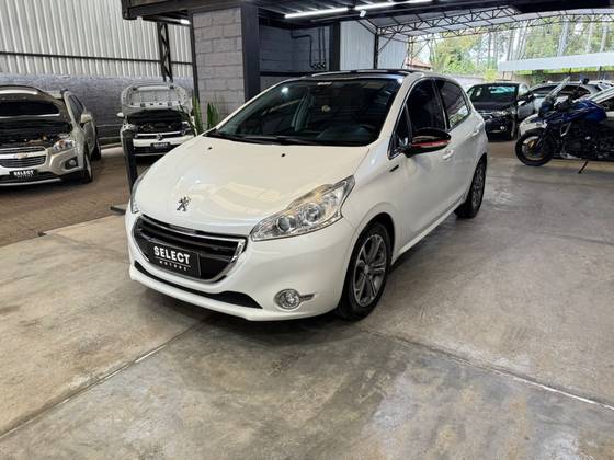 PEUGEOT 208 1.6 GRIFFE 16V FLEX 4P AUTOMÁTICO PEUGEOT 208 1.6 GRIFFE 16V FLEX 4P AUTOMÁTICO